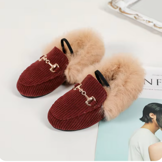 Fur Closed Shoe